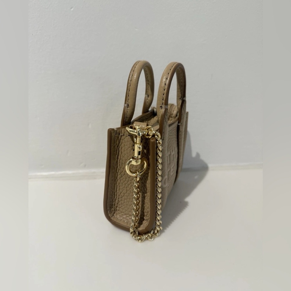NWT Marc Jacobs nano bag charm - camel - Picture 3 of 5